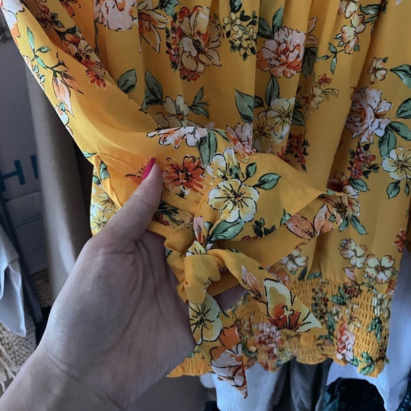 Top on shoulders - Picture 2 of 3